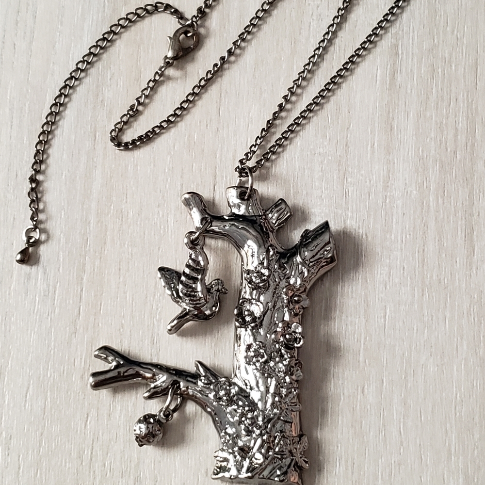NEW Boho Gunmetal Tree and Bird Pendant Necklace